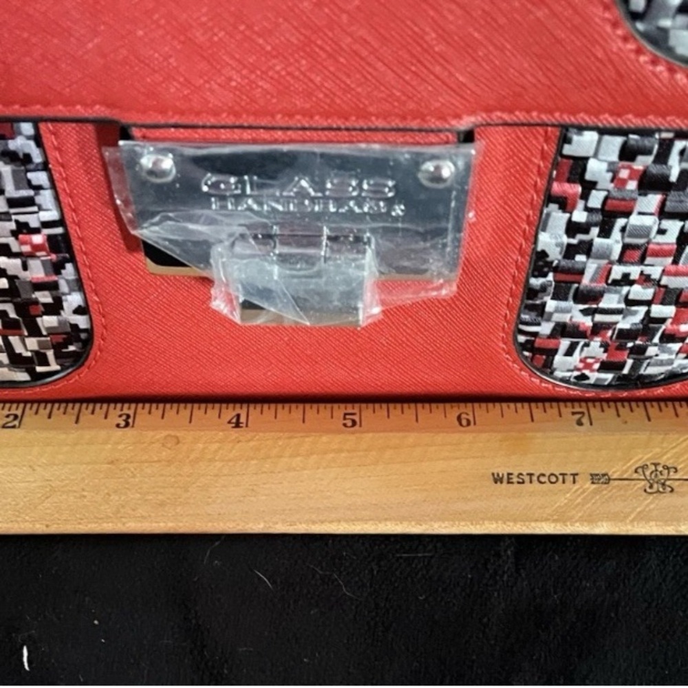 Red Pixel Cross-Body Bag ~ Glass Handbag ~ Built-In Light-  New With Tags - Picture 13 of 15